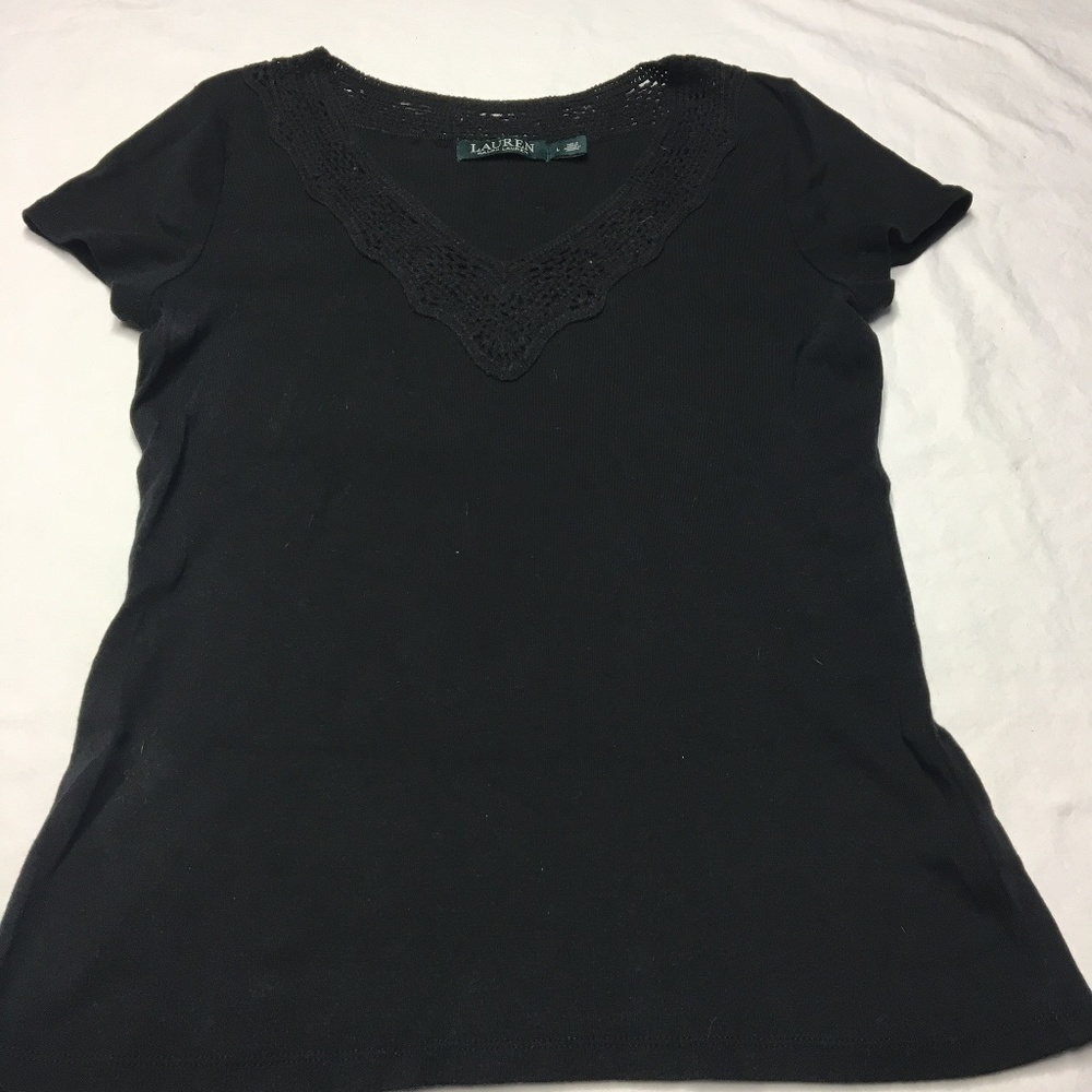 LAUREN RALPH LAUREN  BLACK SHORT SLEEVE V NECK TEE